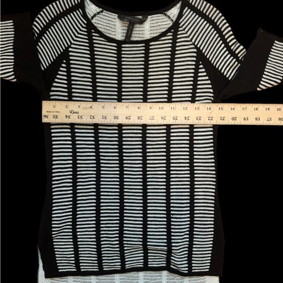 BCBGMaxazria Tunic - Picture 5 of 8